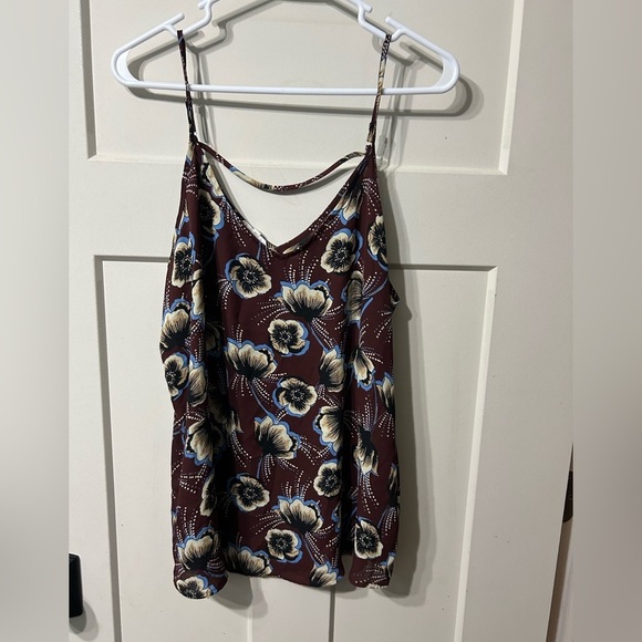 Maurices Tops - Maurices Women's floral sleeveless lightweight tank top